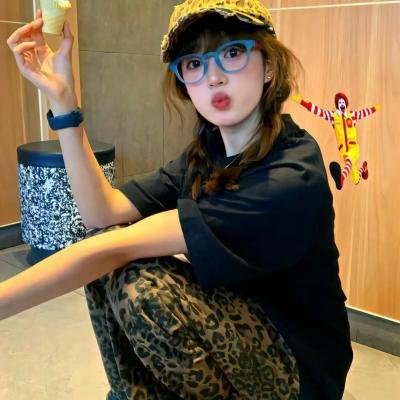 女摄青鬼游埠